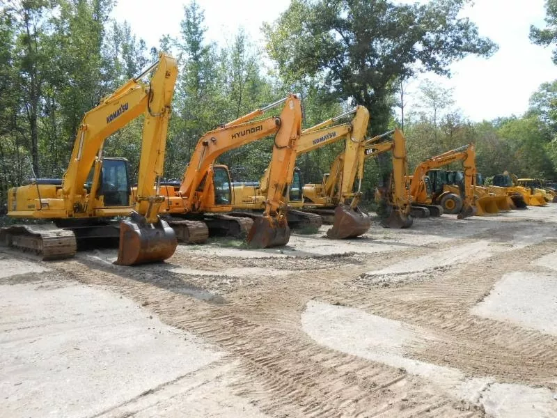 Parque de Maquinaria Amarilla